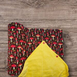 Eco-Friendly Reusable Paper Towels in Mushroom Print